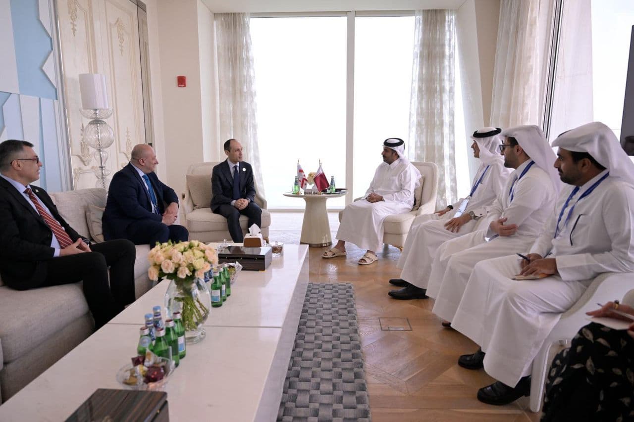 Meeting with the Minister of Commerce and Industry Sheikh Faisal bin Thani Al Thani